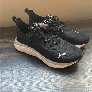PUMA Sophia EVO Women’s Softride Running Walking  Lightweight Sneaker NEW 6